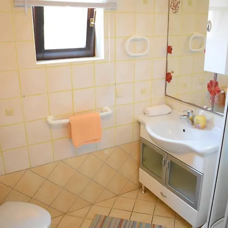 Appartamento Pine Diver Pinezići