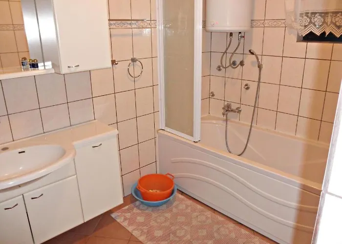 Pine Diver Apartman Pinezici (Krk)