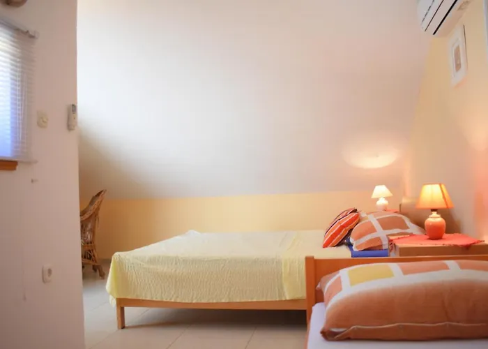 Pine Diver Pinezići